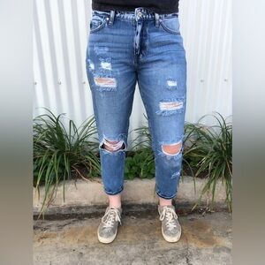 KanCan Distressed Boyfriend Fit Jeans Size 7/27
